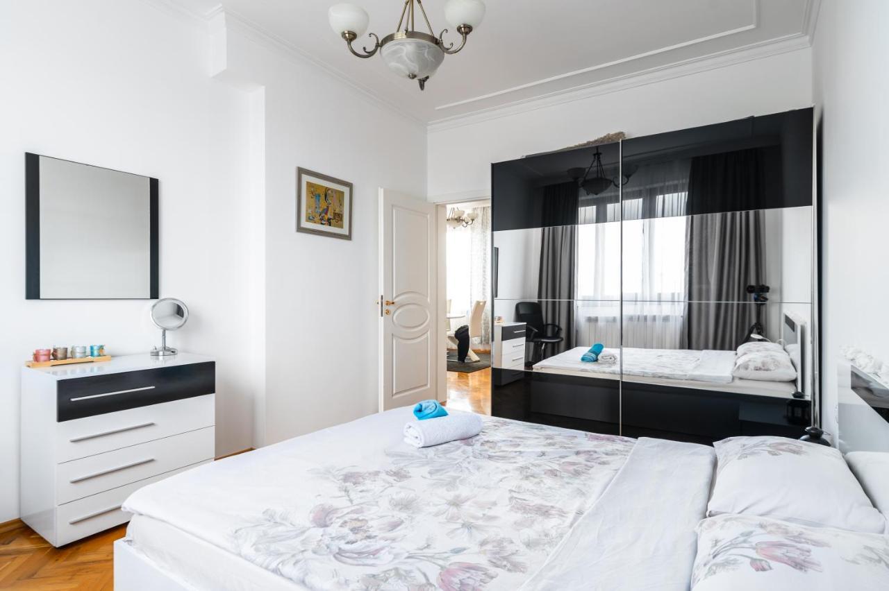 Vitosha Str 2Bd White & Blue Apt By Flat Mаnager Sofia Zewnętrze zdjęcie